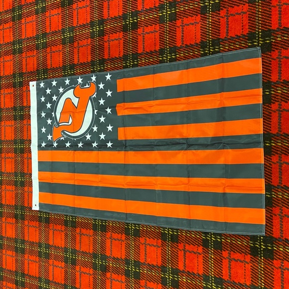 Brand new New Jersey Devils banner flag - Picture 1 of 1